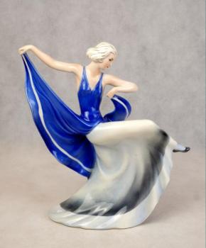 Porcelain Dancer Figurine - glazed porcelain, painted porcelain - Katzhtte  - 1930