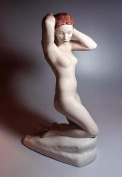 Porcelain Girl Figurine - porcelain - 1940 Porcelain Girl Figurine - porcelain - 1940