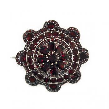 Brooch with Garnet - 1880 Brooch with Garnet - 1880