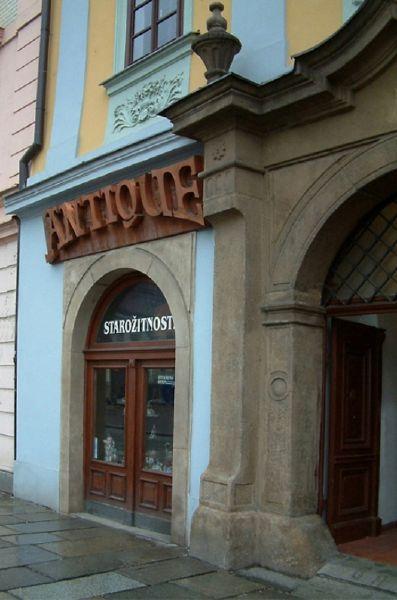 Antiques - nám. Republiky 12, Plzeň Antiques - nám. Republiky 12, Plzeň