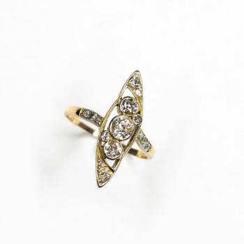 Ladies' Gold Ring - 1915 Ladies' Gold Ring - 1915