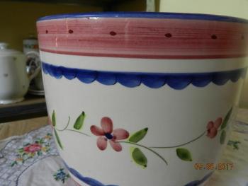 Flowerpot - ceramics - Alcobaca Portugal - 1950 Flowerpot - ceramics - Alcobaca Portugal - 1950