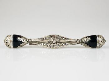 Brooch - onyx, silver - 1920 Brooch - onyx, silver - 1920