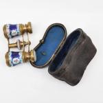 Opera glasses - brass, pearl - 1900 Opera glasses - brass, pearl - 1900