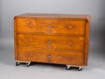 Chest of drawers - 1830 Chest of drawers - 1830