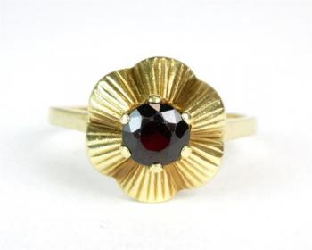 Ladies' Gold Ring - 1930 Ladies' Gold Ring - 1930