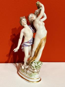 Porcelain Figural Group - Neapol - 1860 Porcelain Figural Group - Neapol - 1860